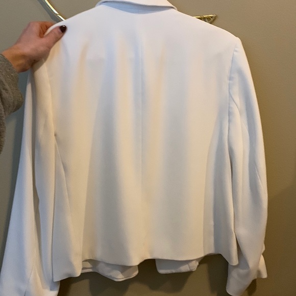 White blazer - Picture 3 of 3